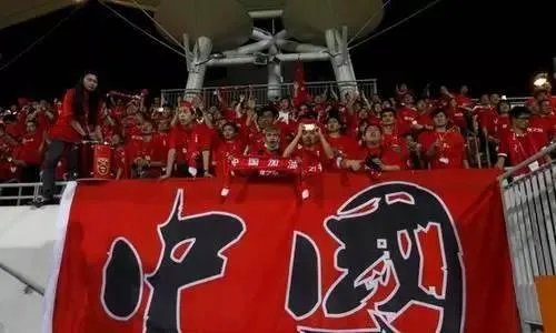 如何看待国足与叙利亚的这场比赛？请预测一下国足阵型和比分？