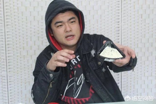 蓝纹奶酪有多臭，蓝纹奶酪对身体有害吗？