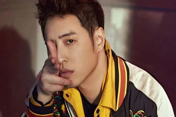 潘玮柏方否认离婚,为何网友回怼“无风不起浪”呢?