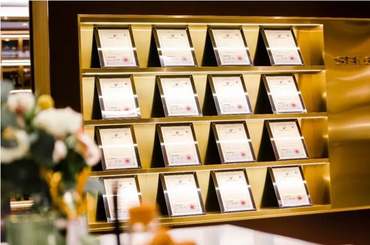 高端设计赋初心，森歌集成灶用实力演绎全新科技美学