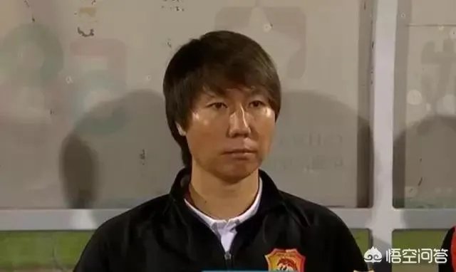 如何评价武汉卓尔主帅李铁的执教能力？