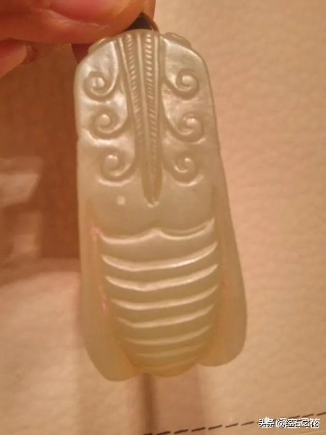 石友们，把你们的新疆和田玉、籽料原石和天然奇石发个图出来让石友们看看学习下？