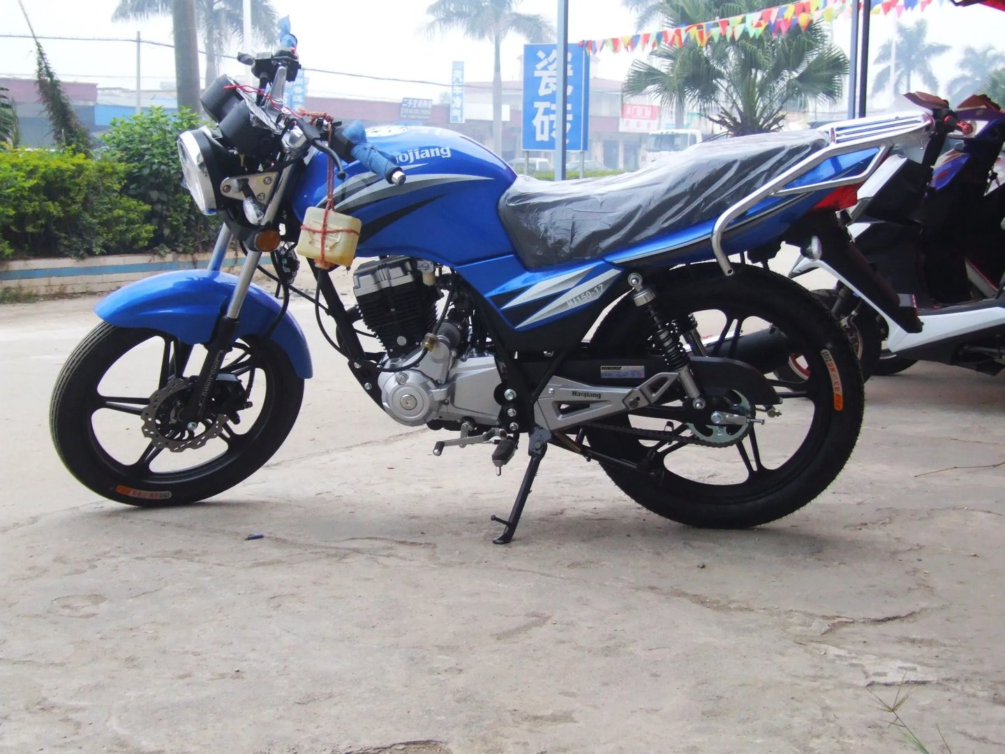 豪江摩托车150图片