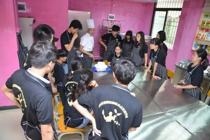 关于酒吧调酒师学徒骗局