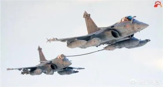 你怎么看歼15伙伴加油机横空出世，让歼-15舰载机飞行航程更远，航母作战力更强？