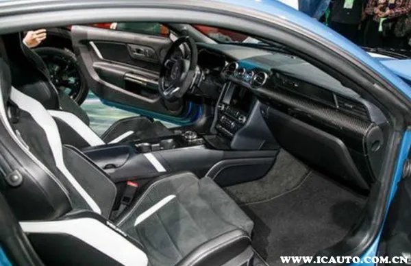 福特眼镜蛇多少钱一辆？眼镜蛇跑车gt500报价