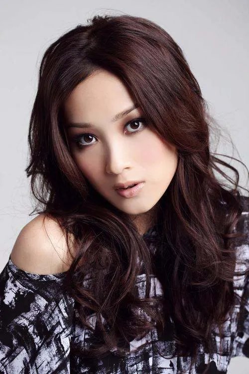 遭遇车祸不幸英年早逝的明星都有谁？