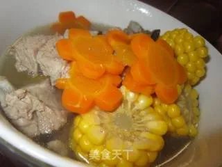 清香排骨玉米汤
