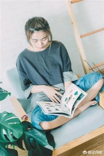 为什么花粥她自己唱的歌大多没版权,翻唱的却有版权?