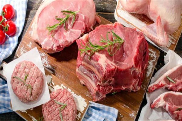 十几元一斤猪肉重现市场，猪肉价格为何如此不稳定呢？