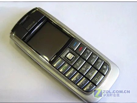 诺基亚直板机仅1020 本周超值手机推荐