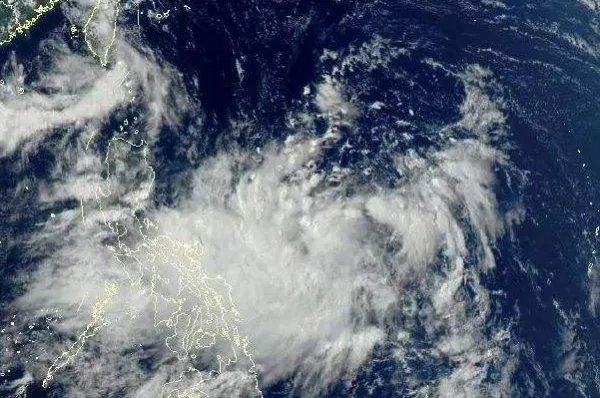 台风白鹿将两次登陆中国，台风的登陆次数跟什么因素有关？