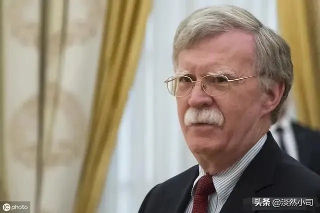 特朗普宣布开除国家安全顾问博尔顿，是意见不合还是白宫内斗？