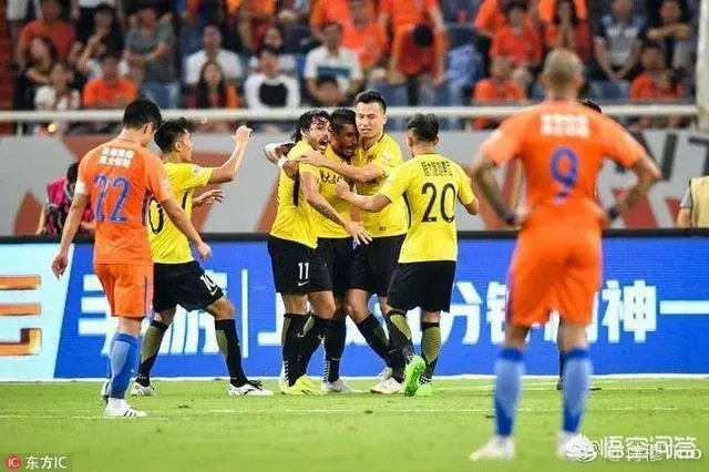 广州恒大4比1山东鲁能，积分榜反超山东鲁能升至第三，如何评价本场比赛？