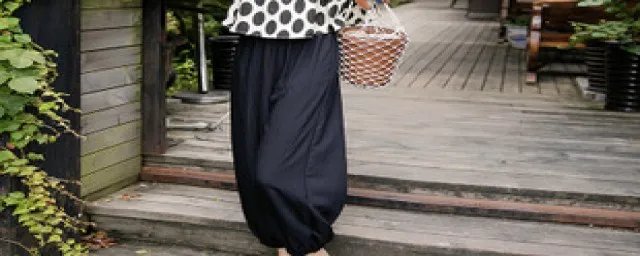 灯笼裤配什么上衣好看 好看的灯笼裤配上衣搭配推荐