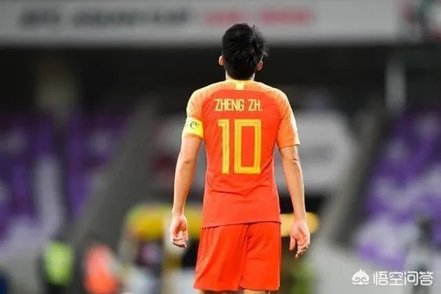 冯潇霆被恒大下放至预备队后，众多体坛大佬纷纷为其鸣不平，这种抱团方式你怎么看？