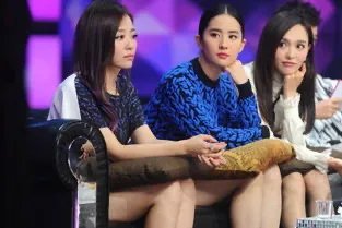 刘亦菲为唐嫣庆生，两人的友谊是真情还是作秀？