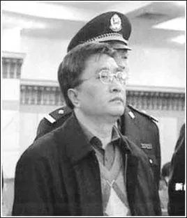 马向东的社会关系