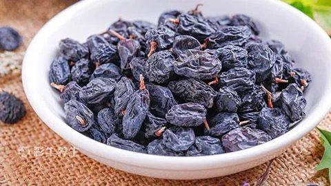 黑加仑葡萄干的功效与作用