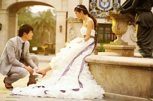 成都婚纱工作室推荐 选婚纱摄影有什么技巧