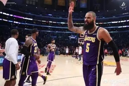 湖人险胜森林狼,钱德勒首秀2分9篮板,关键前场篮板拯救湖人,你如何评价他的表现?