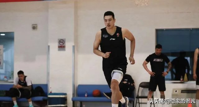 首钢体测3人未通过，杨鸣获新身份，劳森道歉，你怎么看？