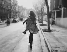 要QQ头像女生唯美伤感的!!!