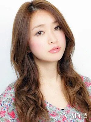 今年流行烫发长发发型总有一款适合你