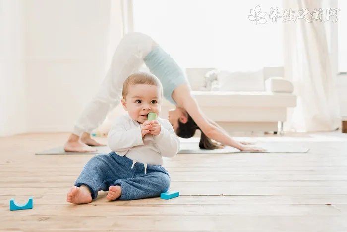 育儿知识百科全书教你怎么给宝宝选雪地靴