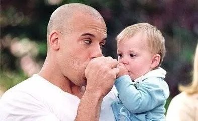 请问爸爸会带孩子吗?怎样做一个超级奶爸?