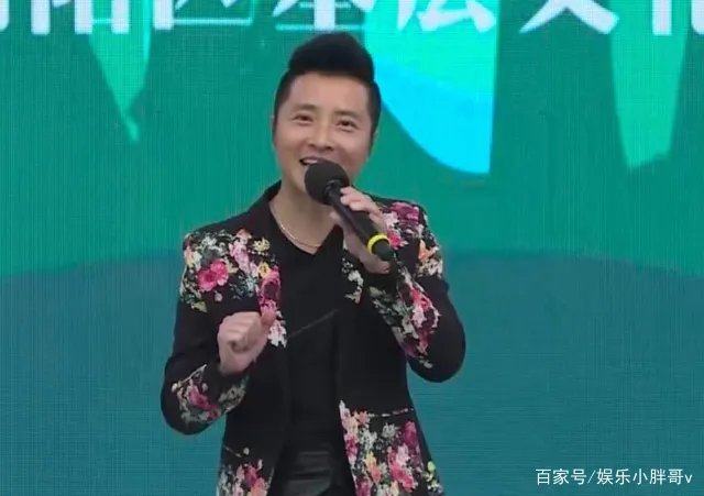 黄鹤翔26年前的《九妹》，谁注意到了MV女配角？如今怎样？