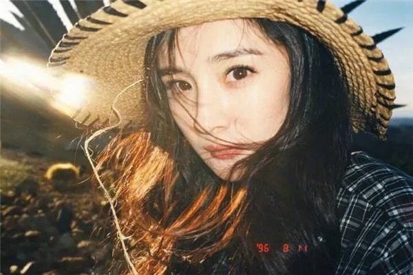 杨幂还和范思哲合作吗