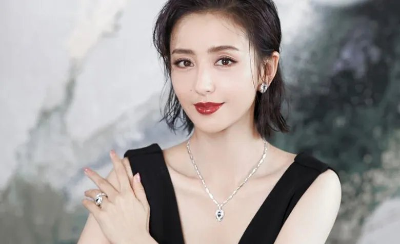 陈思诚获奖感言示爱佟丽娅，佟丽娅表情成谜，两人关系耐人寻味，啥情况？