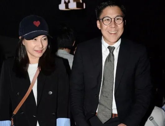 霍启刚跟郭晶晶明明很有钱，为何生活过得很朴素？