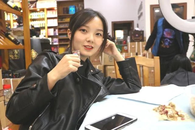 中国高端白酒都有什么!请重要客户适合选什么白酒?