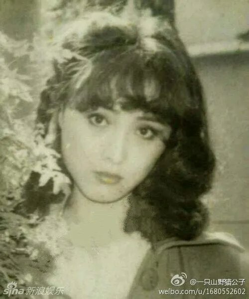 赵丽颖的表妹好美!还有哪些明星有个比自己还美的亲戚?