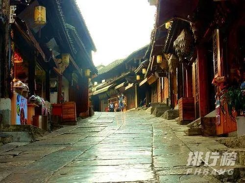 贵州旅游十大景点排名是哪里_贵州旅游景点推荐