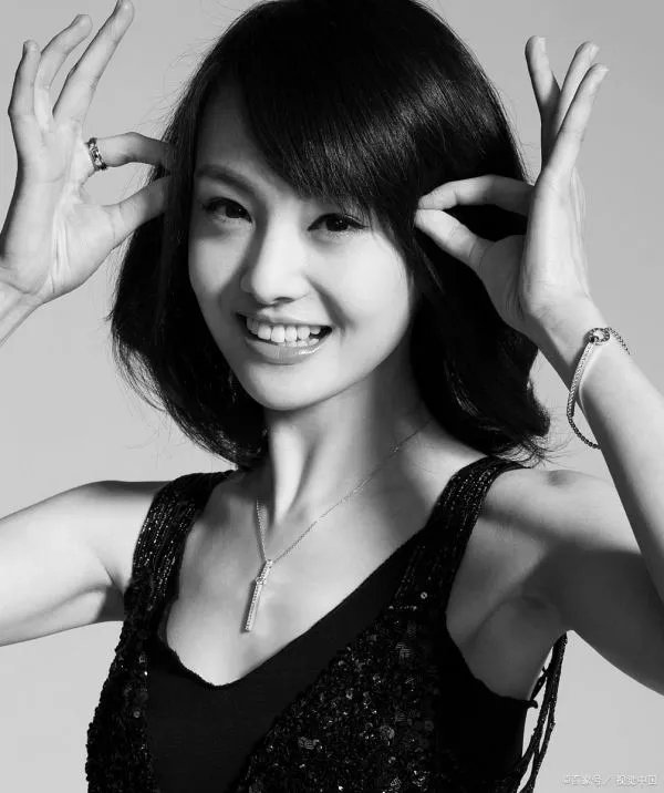 郑爽的个人简介是怎样的?