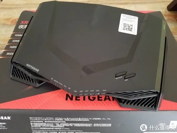 XR500电竞显示器和AC88U简单对比