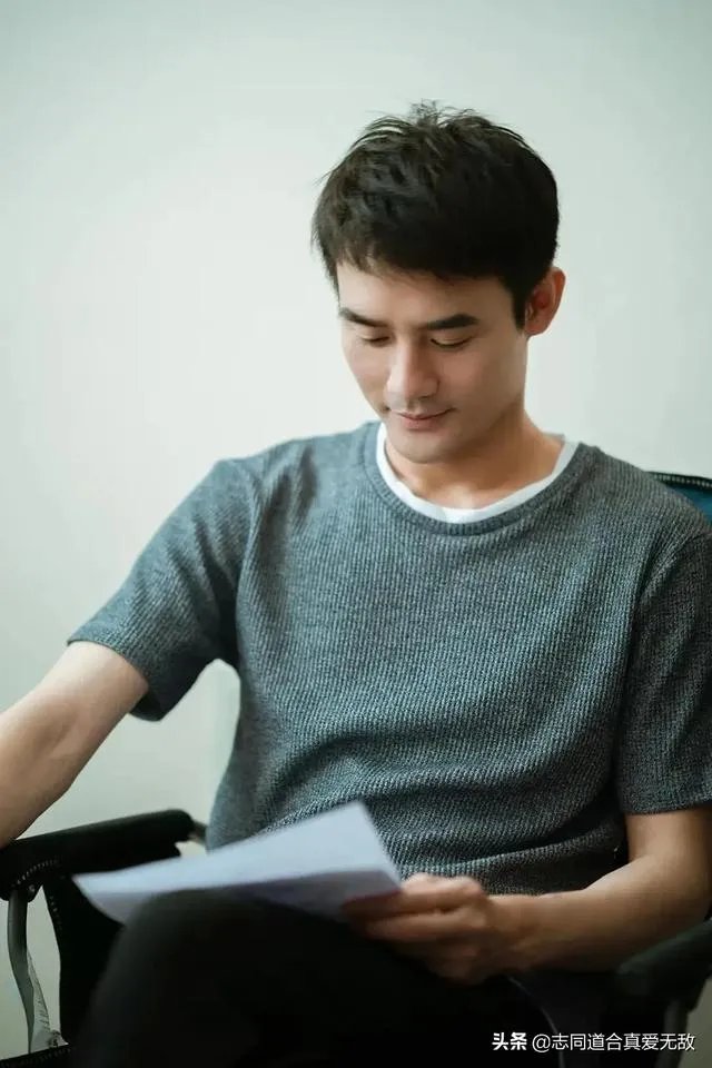 《清平乐》和《猎狐》你比较喜欢哪个角色的王凯？