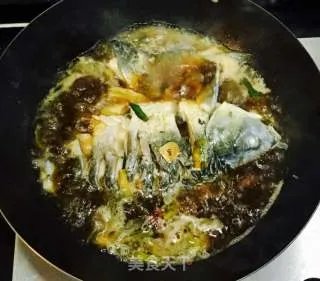红烧鲤鱼