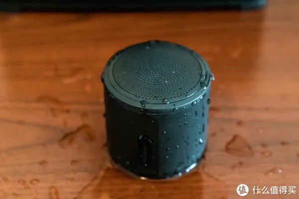 ￥39包邮的全新洋垃圾，沃尔玛大超市自有品牌，IP4X三防Blackweb男牙音箱