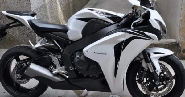 摩托车（重机车）最快的车速是多少？