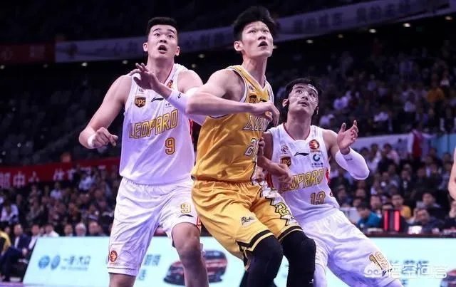 很多深圳球迷话深圳队能够黑八，夺冠的机会大，你们相信吗？