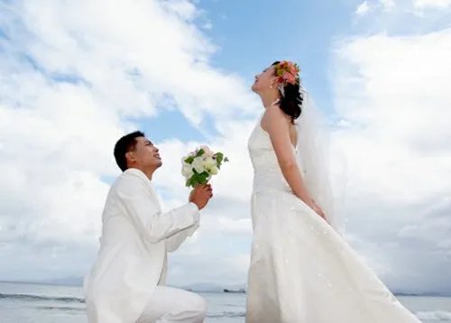 怎么夸一对新人结婚照 恭喜别人结婚的句子