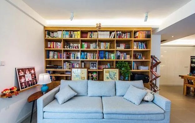 福州陈小姐装修的新家,卧室装投影仪,卧室影院真赞