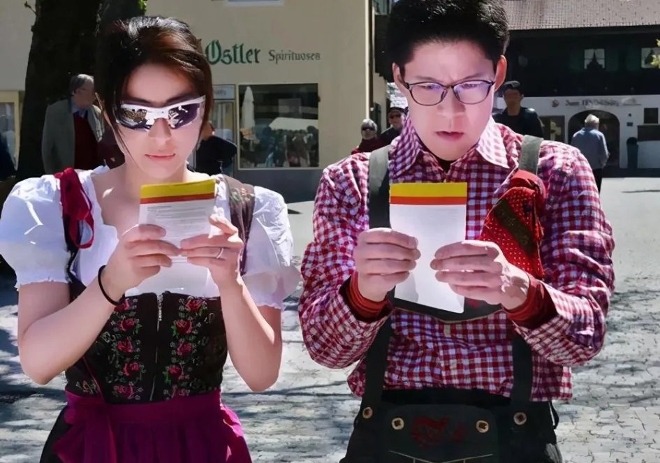 霍启刚跟郭晶晶明明很有钱，为何生活过得很朴素？