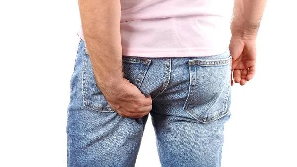 右边臀部至整条腿酸痛的原因