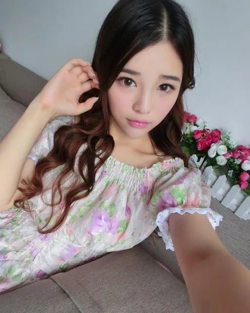 糖小幽照片简介：糖小幽dnf公交车事件起因