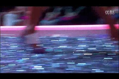 #维密大秀#有哪些维密天使曾经在维密T台上跌倒过？